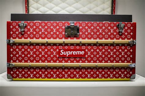 louis vuitton supreme trunk|louis vuitton asta.